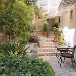 בית הארחה Sanela פומנה