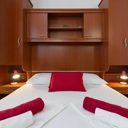 Casa de hóspedes Sanela 3*