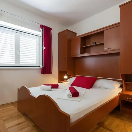 Casa de hóspedes Sanela 3*