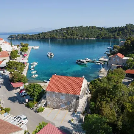 Sanela Casa de hóspedes Pomena